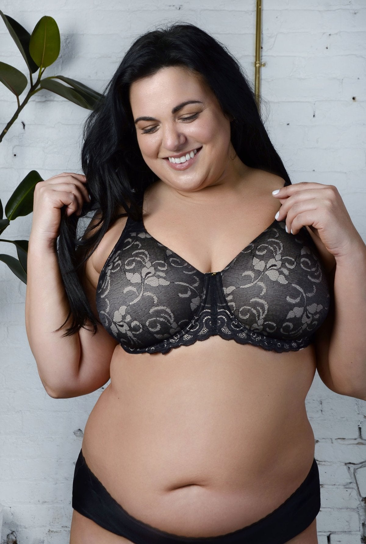 5 Pretty T-Shirt Bras for Plus Size Beauties